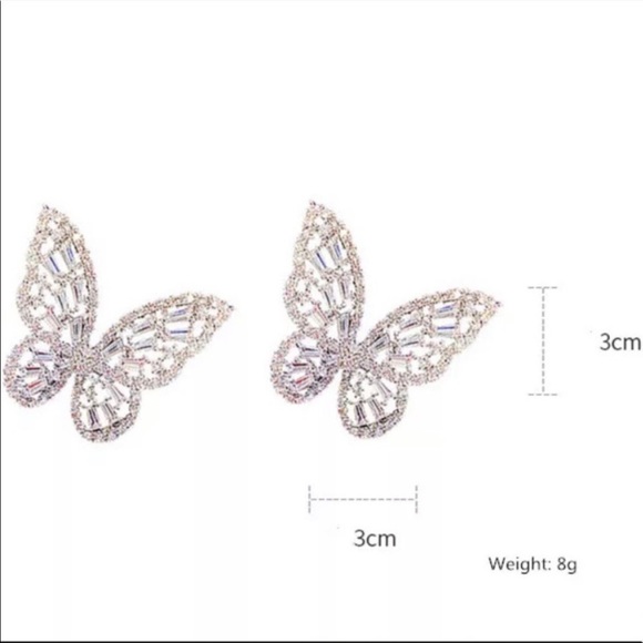 NEW SILVER SHINY BUTTERFLY STUD EARRINGS - Picture 5 of 6